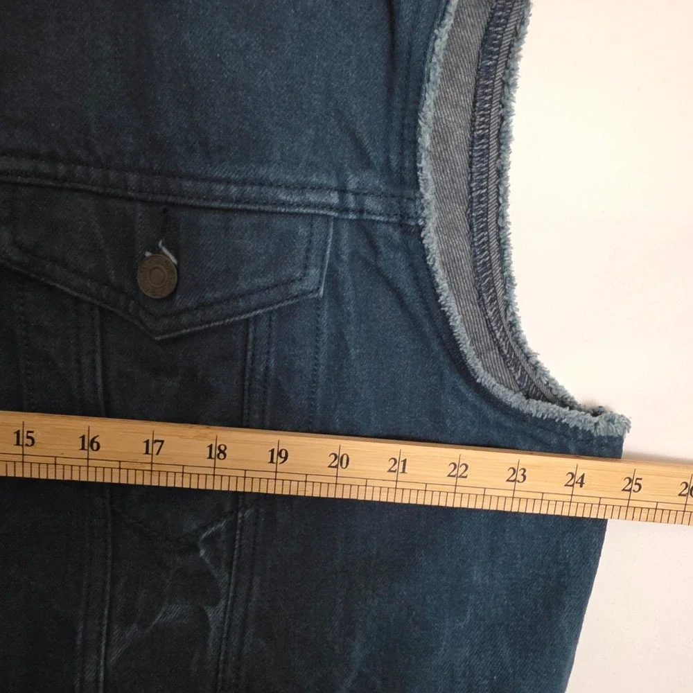 Levis Mens Trucker Denim Vest Dark Wash Blue Sleeveless Jacket XXL Raw Sleeve